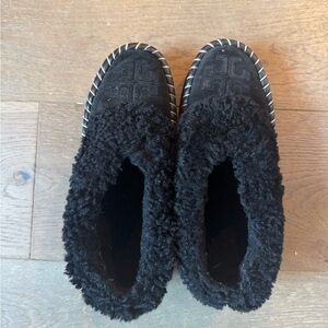 Tory Burch Shearling Black Slippers Sz 8
